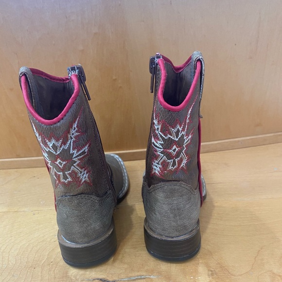 Child’s Double Barrel boots good condition - Picture 4 of 10